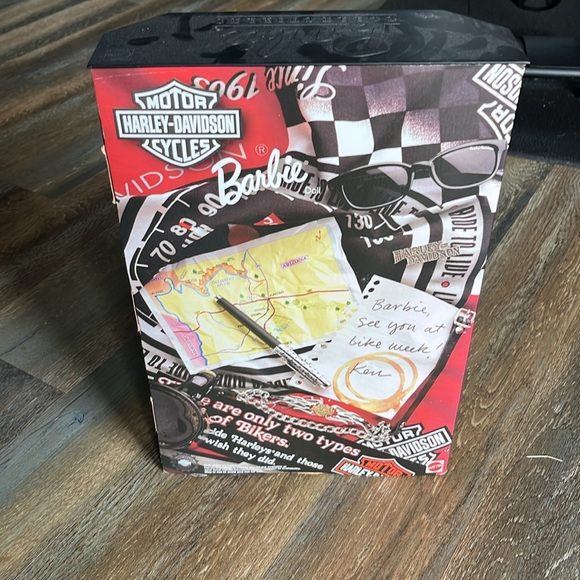 Nib Harley-Davidson Barbie! 1998 Collector’s Edition - Picture 3 of 4